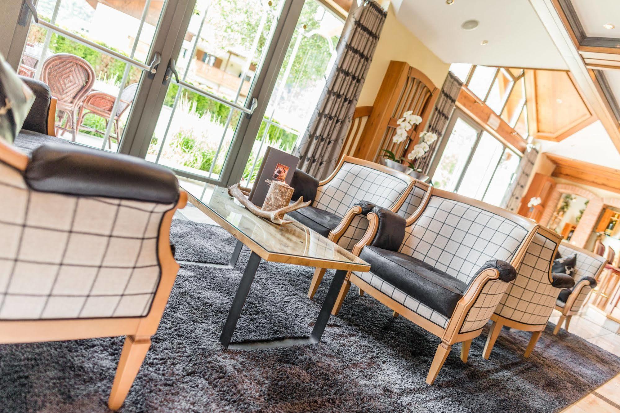 Dolcevita Hotel Jagdhof Laces Eksteriør bilde